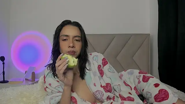 Bonnieshyy online show from 20, 9, 2025