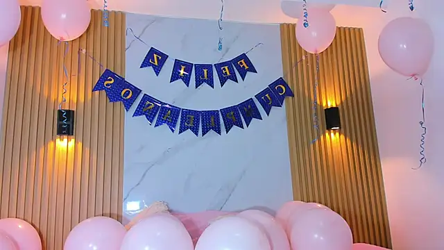 Snapshot of miss_Ari chatting on 28, 12, 2024 miss Ari online show from 28, 12, 2024