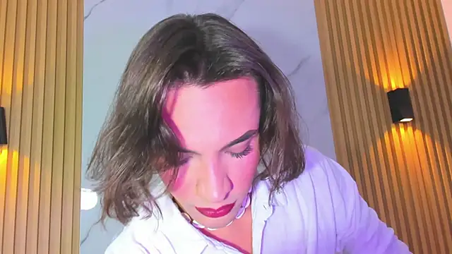 Snapshot of miss_Ari chatting on 12, 1, 2025 miss Ari online show from 12, 1, 2025