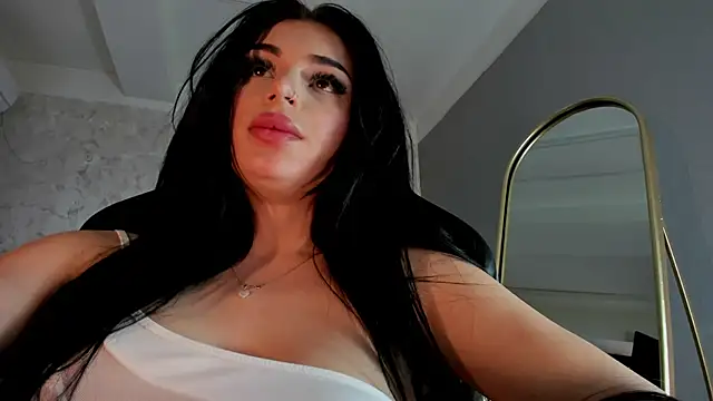 Snapshot of Ivy_belle chatting on 2, 2, 2025 Ivy belle online show from 2, 2, 2025