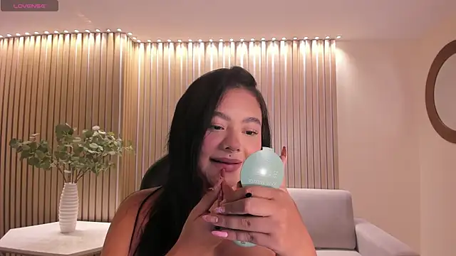 Snapshot of GabriellaLee chatting on 14, 6, 2026 GabriellaLee online show from 14, 6, 2026