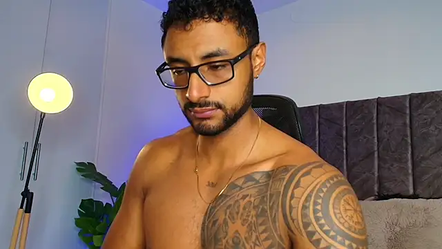 Snapshot of LiamGarcia1 chatting on 26, 10, 2025 LiamGarcia1 online show from 26, 10, 2025