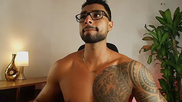 LiamGarcia1 online show from 8, 1, 2026