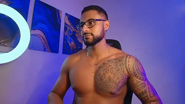 LiamGarcia1 online show from 10, 3, 2026