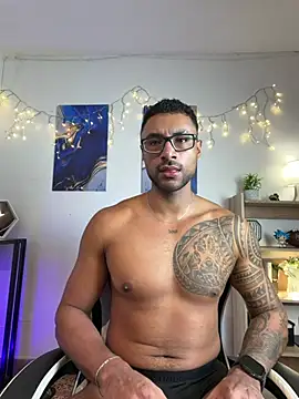 Snapshot of LiamGarcia1 chatting on 10, 7, 2026 LiamGarcia1 online show from 10, 7, 2026