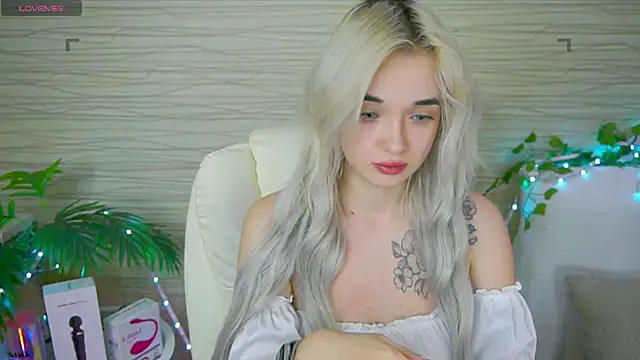 Ashley S online show from 15, 2, 2025