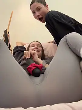 HotCaramellsTV online show from 28, 10, 2025