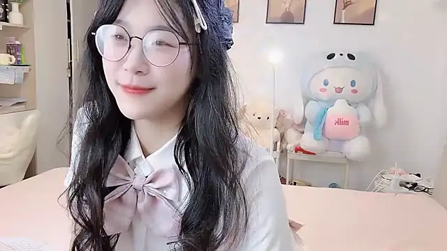 Luminous163 online show from 6, 11, 2025