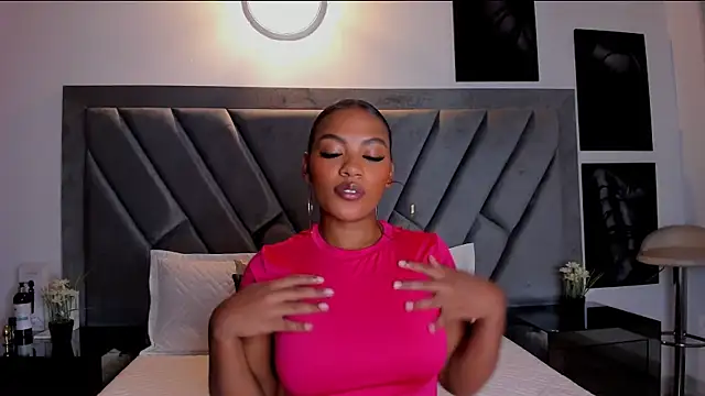 brenda nova18 online show from 26, 9, 2025