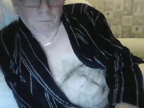 Snapshot of gibbo62 chatting on 3, 1, 2025 gibbo62 online show from 3, 1, 2025