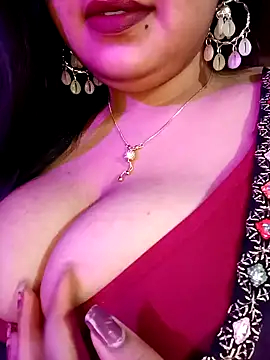 Suhanakhan00 online show from 3, 1, 2025