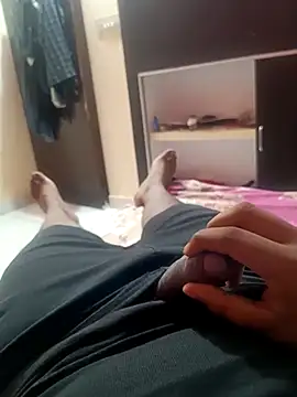 hottboyakash6969 online show from 18, 9, 2025