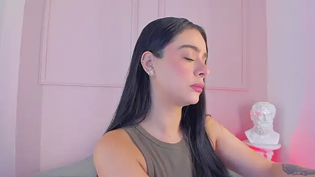 victoria milann online show from 27, 11, 2025