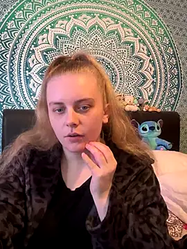 Snapshot of Vixen_Mistress_Ali chatting on 4, 12, 2024 Vixen Mistress Ali online show from 4, 12, 2024