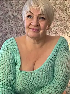 Laura Millf online show from 4, 3, 2025