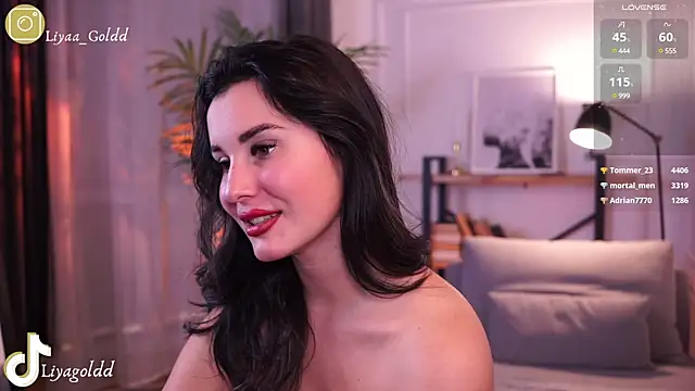 Snapshot of Liya_Gold_ chatting on 12, 12, 2024 Liya Gold  online show from 12, 12, 2024