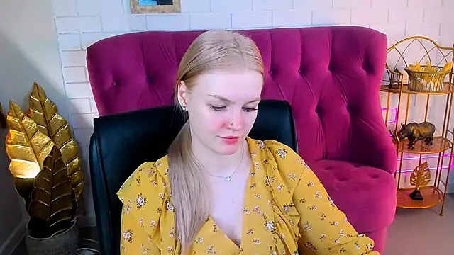 Snapshot of GraceGlamour chatting on 13, 1, 2025 GraceGlamour online show from 13, 1, 2025