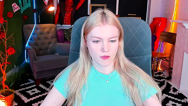 Snapshot of GraceGlamour chatting on 5, 2, 2025 GraceGlamour online show from 5, 2, 2025