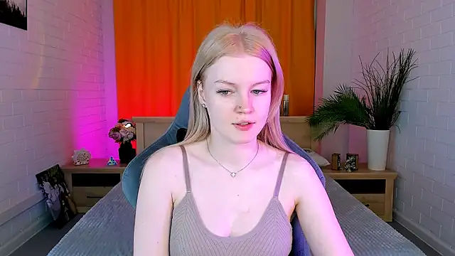 Snapshot of GraceGlamour chatting on 9, 2, 2025 GraceGlamour online show from 9, 2, 2025