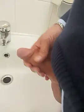 Snapshot of ptrz990 chatting on 9, 1, 2026 ptrz990 online show from 9, 1, 2026