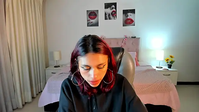 Snapshot of Kat_cute_ chatting on 18, 3, 2025 Kat cute online show from 18, 3, 2025