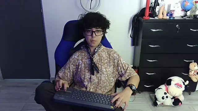 thomascooper7 online show from 12, 4, 2026