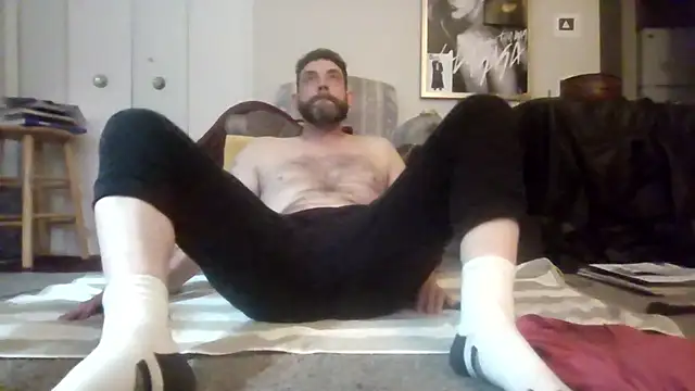 Snapshot of rickydickyskull chatting on 28, 11, 2025 rickydickyskull online show from 28, 11, 2025