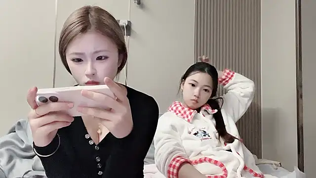 MM YY SS online show from 8, 11, 2025