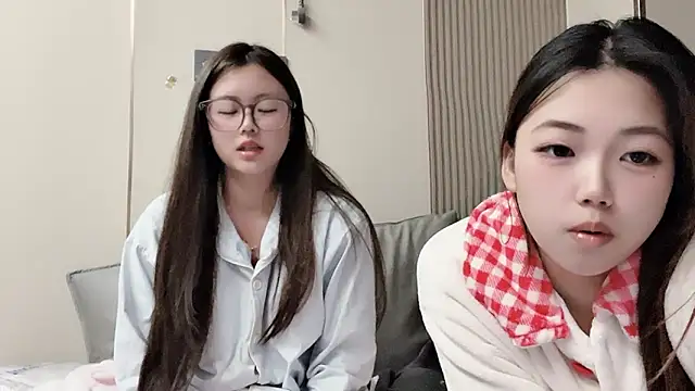 MM YY SS online show from 5, 12, 2025