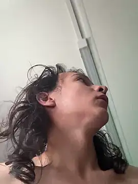 akimrix guli online show from 2, 1, 2025