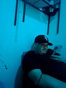 Snapshot of RodeMud chatting on 26, 2, 2026 RodeMud online show from 26, 2, 2026