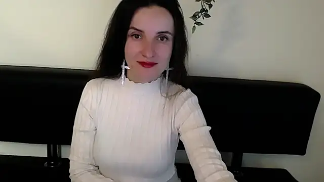 LaimaV  online show from 15, 4, 2026