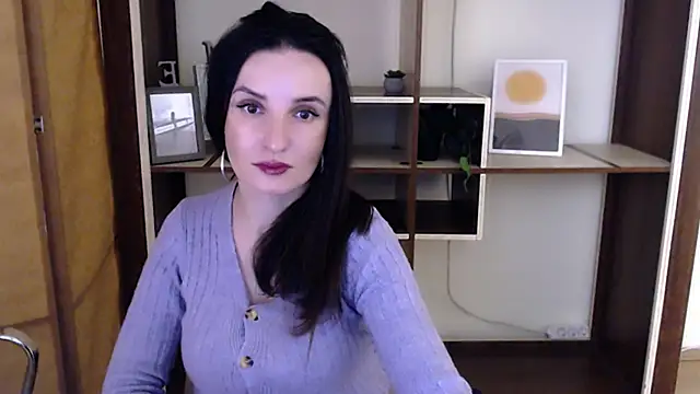 LaimaV  online show from 17, 4, 2026