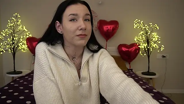 NikkiGoldSide online show from 15, 2, 2025