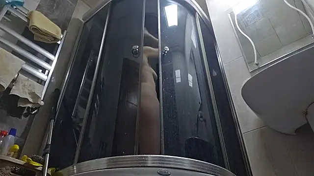 AlejandraDelaney online show from 10, 2, 2025