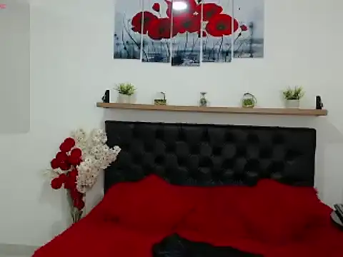 lily f00x online show from 12, 1, 2025