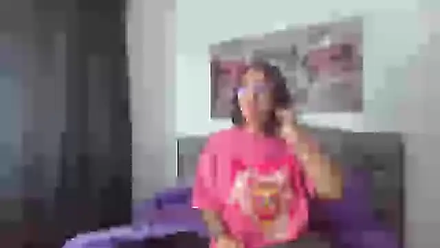 lily f00x online show from 28, 1, 2025