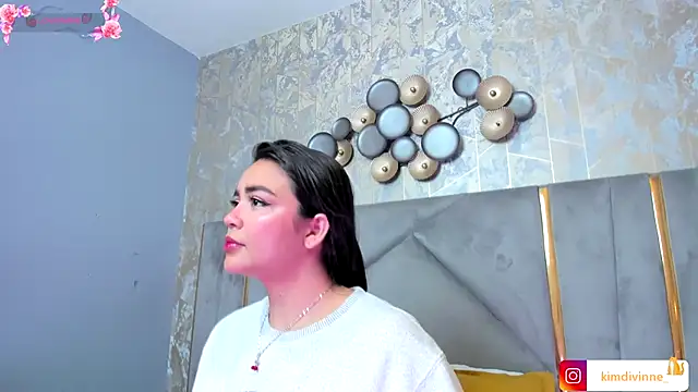 KimDevinne online show from 20, 11, 2025