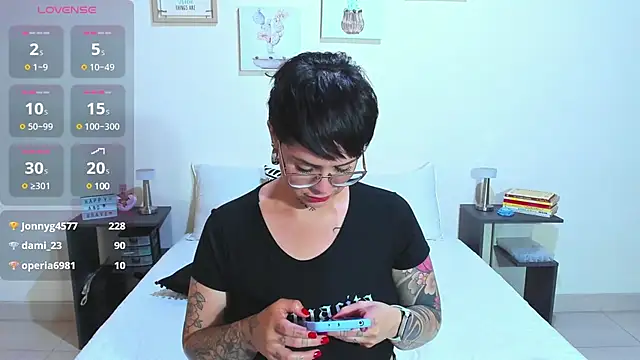 Snapshot of KatInk chatting on 18, 12, 2024 KatInk online show from 18, 12, 2024