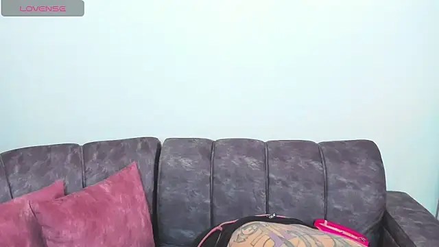 Snapshot of KatInk chatting on 28, 10, 2025 KatInk online show from 28, 10, 2025