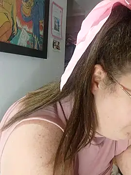 Chloee ep online show from 7, 3, 2025