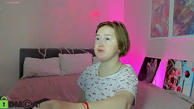 Sara Robinson online show from 20, 10, 2025