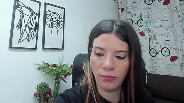 DanaaRey online show from 5, 11, 2025