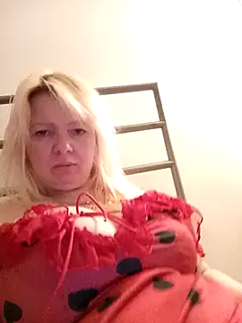 Snapshot of Lauri_scherri chatting on 10, 5, 2026 Lauri scherri online show from 10, 5, 2026