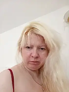 Snapshot of Lauri_scherri chatting on 14, 7, 2026 Lauri scherri online show from 14, 7, 2026