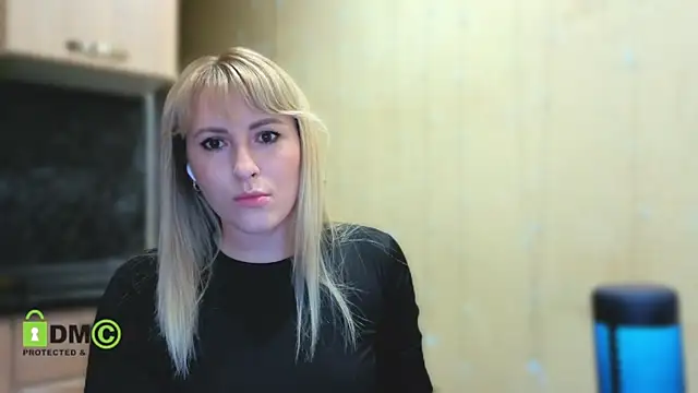 Snapshot of Smoorodinkaa chatting on 12, 5, 2026 Smoorodinkaa online show from 12, 5, 2026