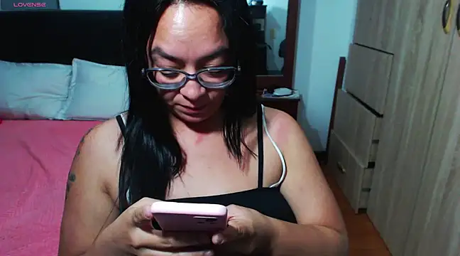 Snapshot of miia-big1boobs_ chatting on 19, 12, 2024 miia-big1boobs online show from 19, 12, 2024