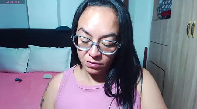 Snapshot of miia-big1boobs_ chatting on 27, 12, 2024 miia-big1boobs online show from 27, 12, 2024