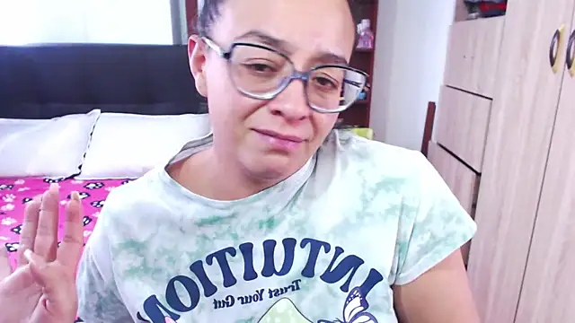 Snapshot of miia-big1boobs_ chatting on 17, 1, 2025 miia-big1boobs online show from 17, 1, 2025