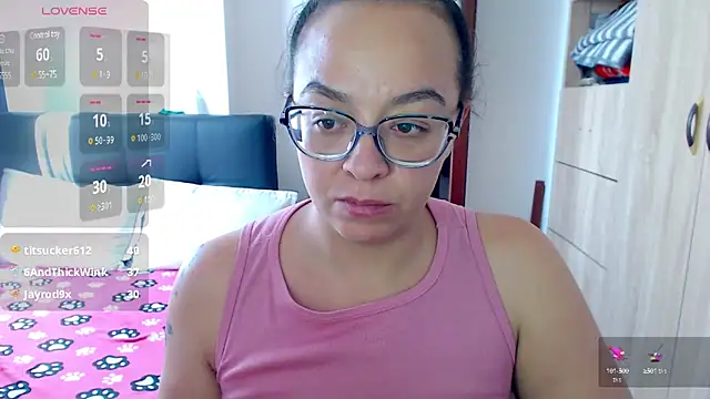 Snapshot of miia-big1boobs_ chatting on 23, 1, 2025 miia-big1boobs online show from 23, 1, 2025